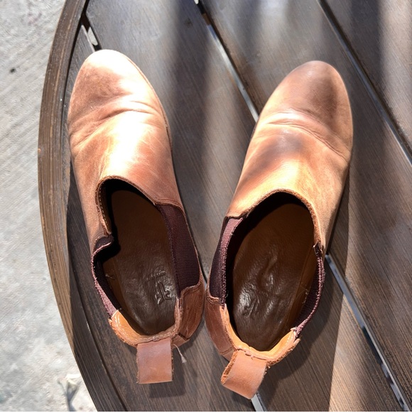 Frye Leather Ankle Chelsea Boots - Picture 4 of 7